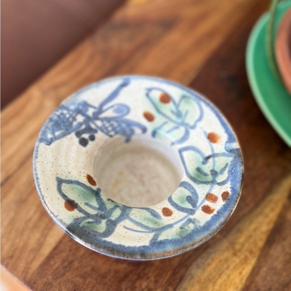 Handcrafted studio pottery Blue and Green Floral leaf Design - Picture 4 of 6